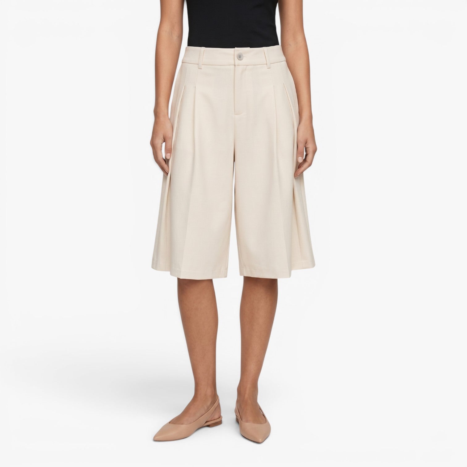 Old Fortune | Women's Elegant Bermuda Shorts with Pleats